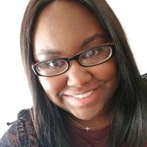 Meet your Posher, Ebony